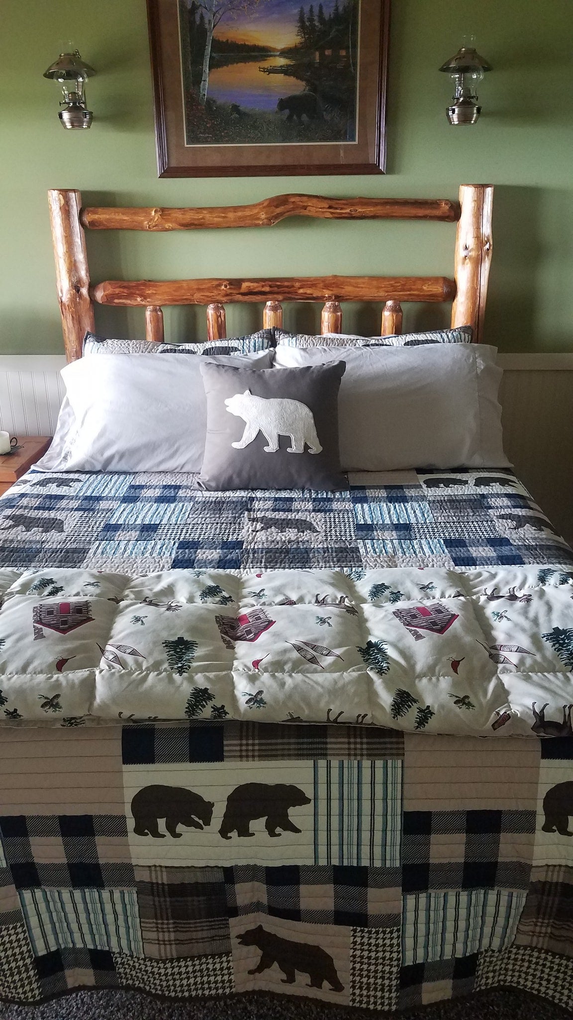 Classic Deluxe Log Headboard - Twist of Nature